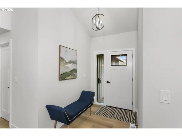 $545,000 | 174 Southwest 10th Avenue, Canby, OR 97013