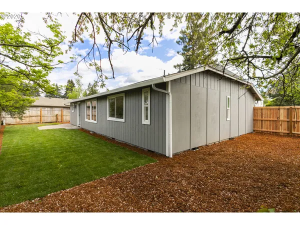 $545,000 | 174 Southwest 10th Avenue, Canby, OR 97013