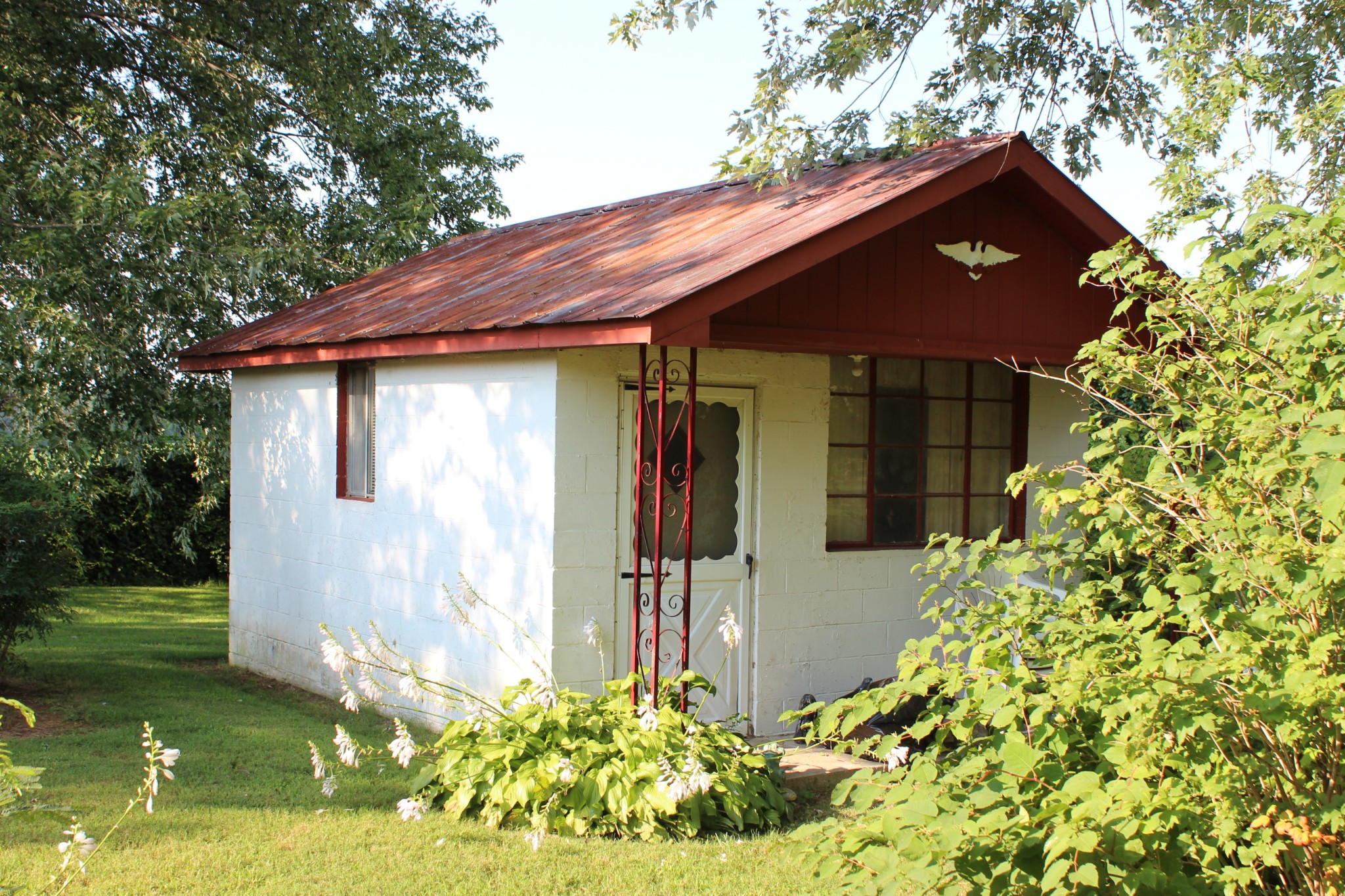 512 Limestone Road Elora, TN 37328 - Photo 40 of 44 a front view of a house with a yard