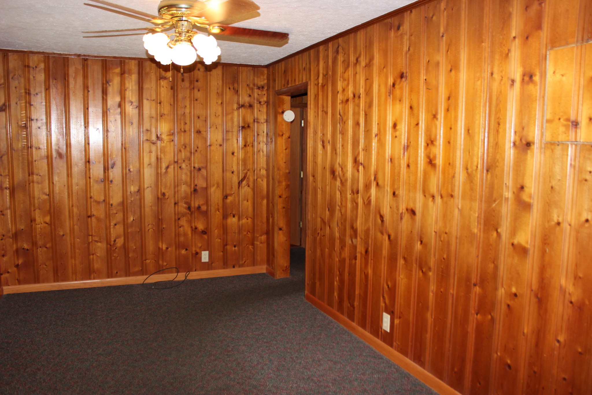 512 Limestone Road Elora, TN 37328 - Photo 10 of 44 wooden floor in a gallery