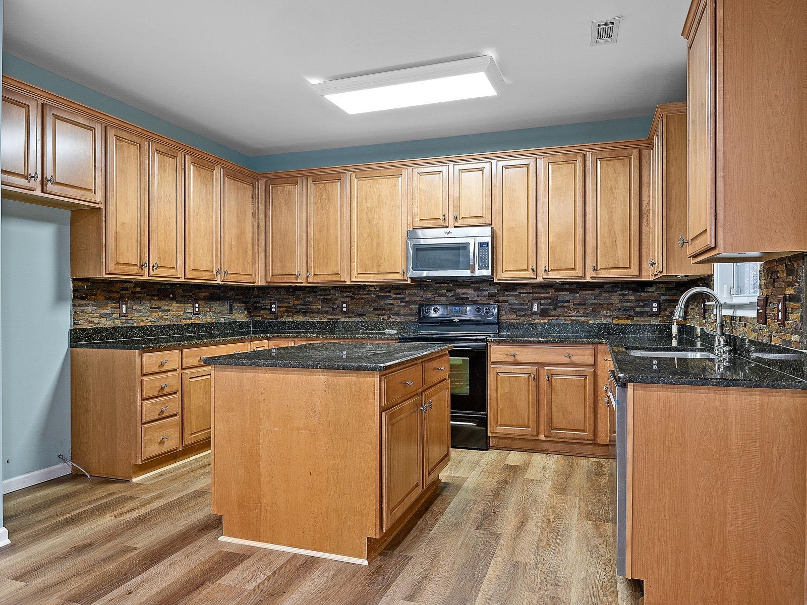 270 Bridgeport Road Boiling Springs, SC 29316 - Photo 13 of 32 Gallery Image 13