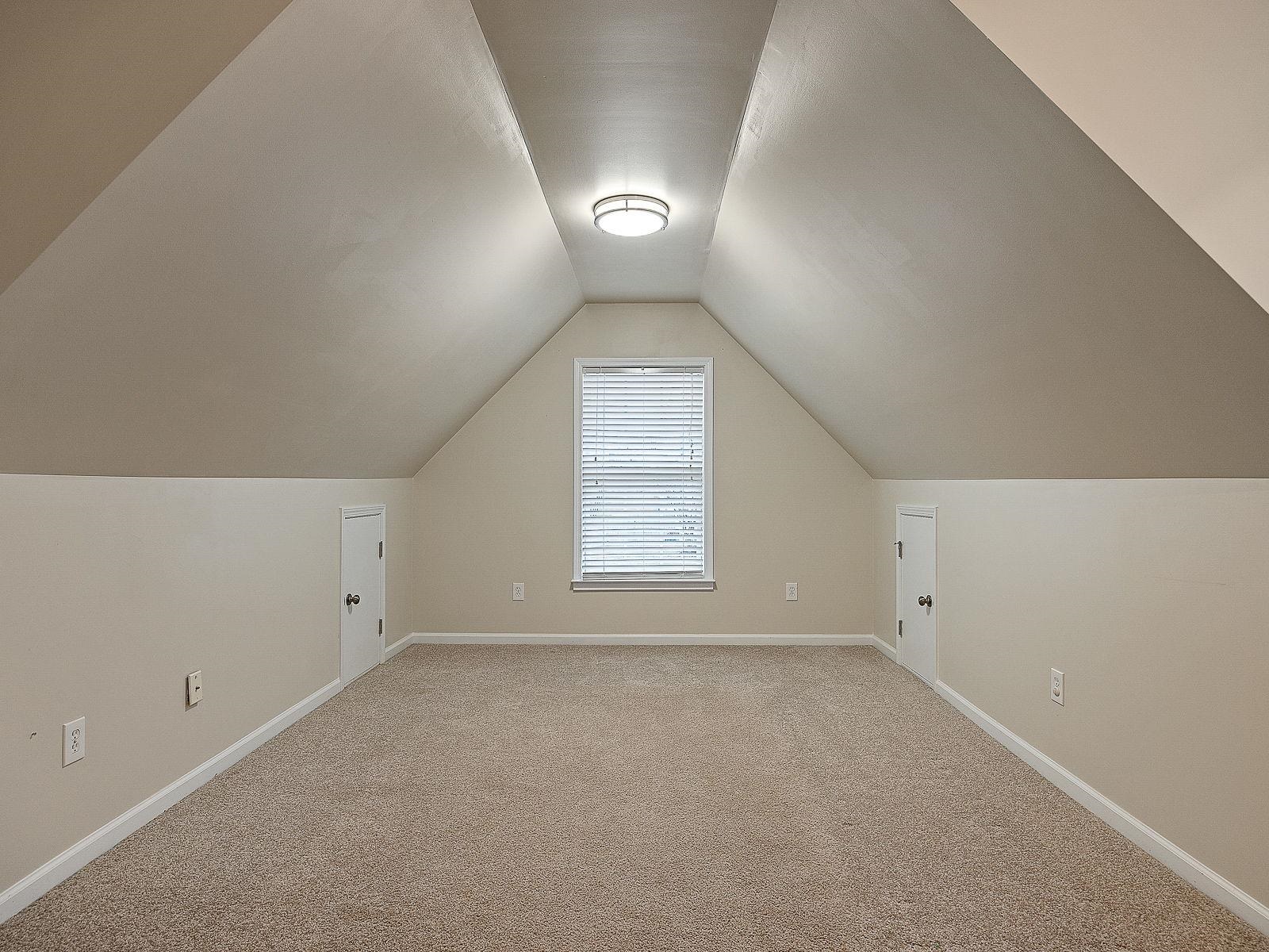 270 Bridgeport Road Boiling Springs, SC 29316 - Photo 22 of 32 Bonus Room