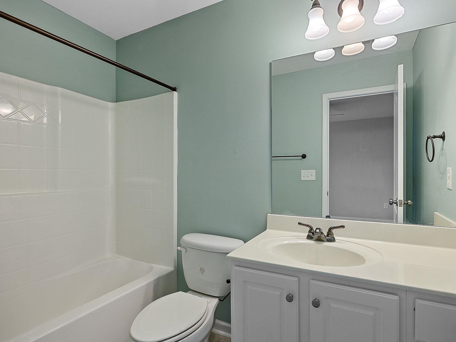 270 Bridgeport Road Boiling Springs, SC 29316 - Photo 31 of 32 Bath 3