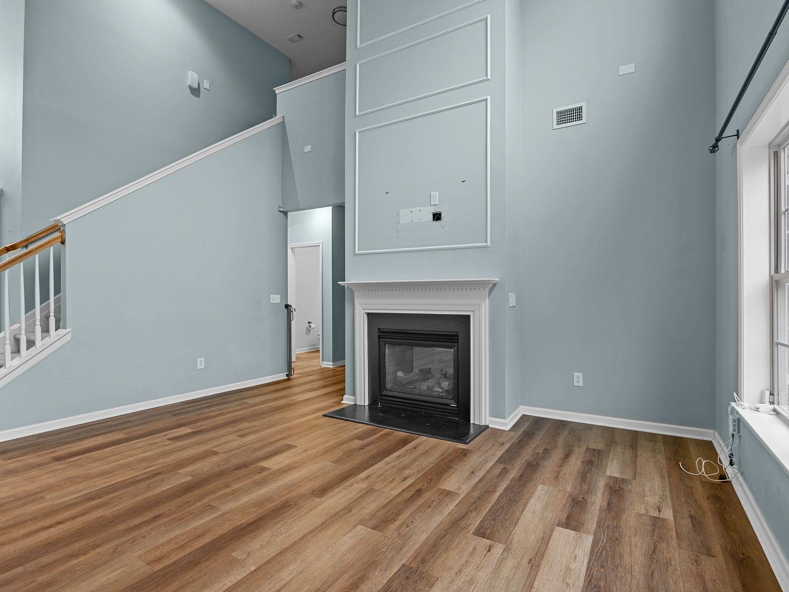 270 Bridgeport Road Boiling Springs, SC 29316 - Photo 7 of 32 Living Room