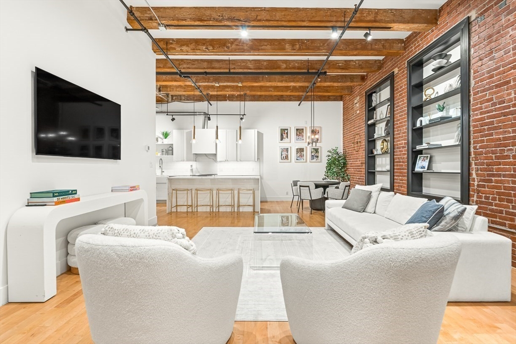 33 Sleeper Street, Unit 106 Boston, MA 02210 - Photo 1 of 36