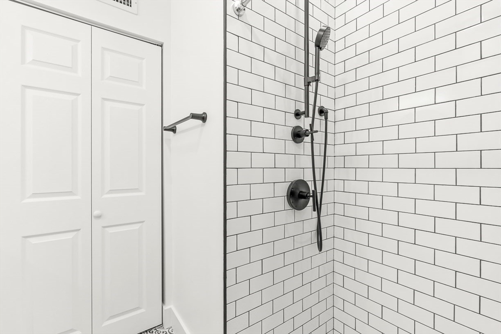 33 Sleeper Street, Unit 106 Boston, MA 02210 - Photo 25 of 36