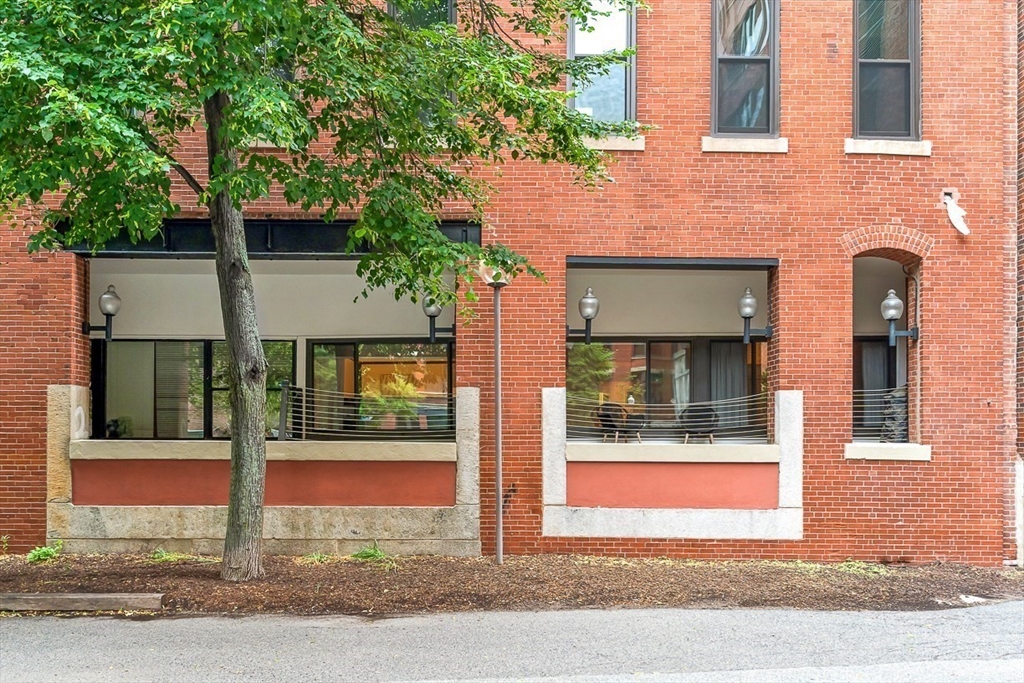 33 Sleeper Street, Unit 106 Boston, MA 02210 - Photo 28 of 36