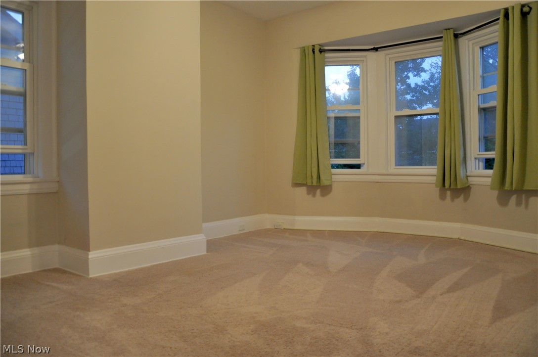 3239 Yorkshire Road Cleveland, OH 44118 - Photo 13 of 22 Gallery Image 13