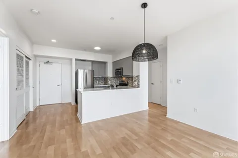 $698,000 | 5800 3rd Street, Unit 1412, San Francisco, CA 94124