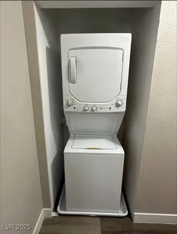 $1,750 | 4713 Nara Vista Way, Unit 201, Las Vegas, NV 89103