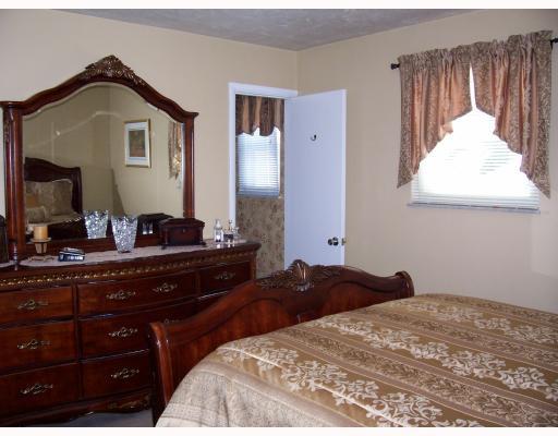 1086 Chapel Road Monaca, PA 15061 - Photo 12 of 18 Master Bedroom.