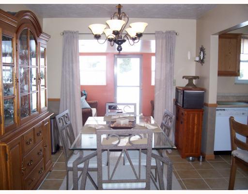 1086 Chapel Road Monaca, PA 15061 - Photo 6 of 18 Dining Room.