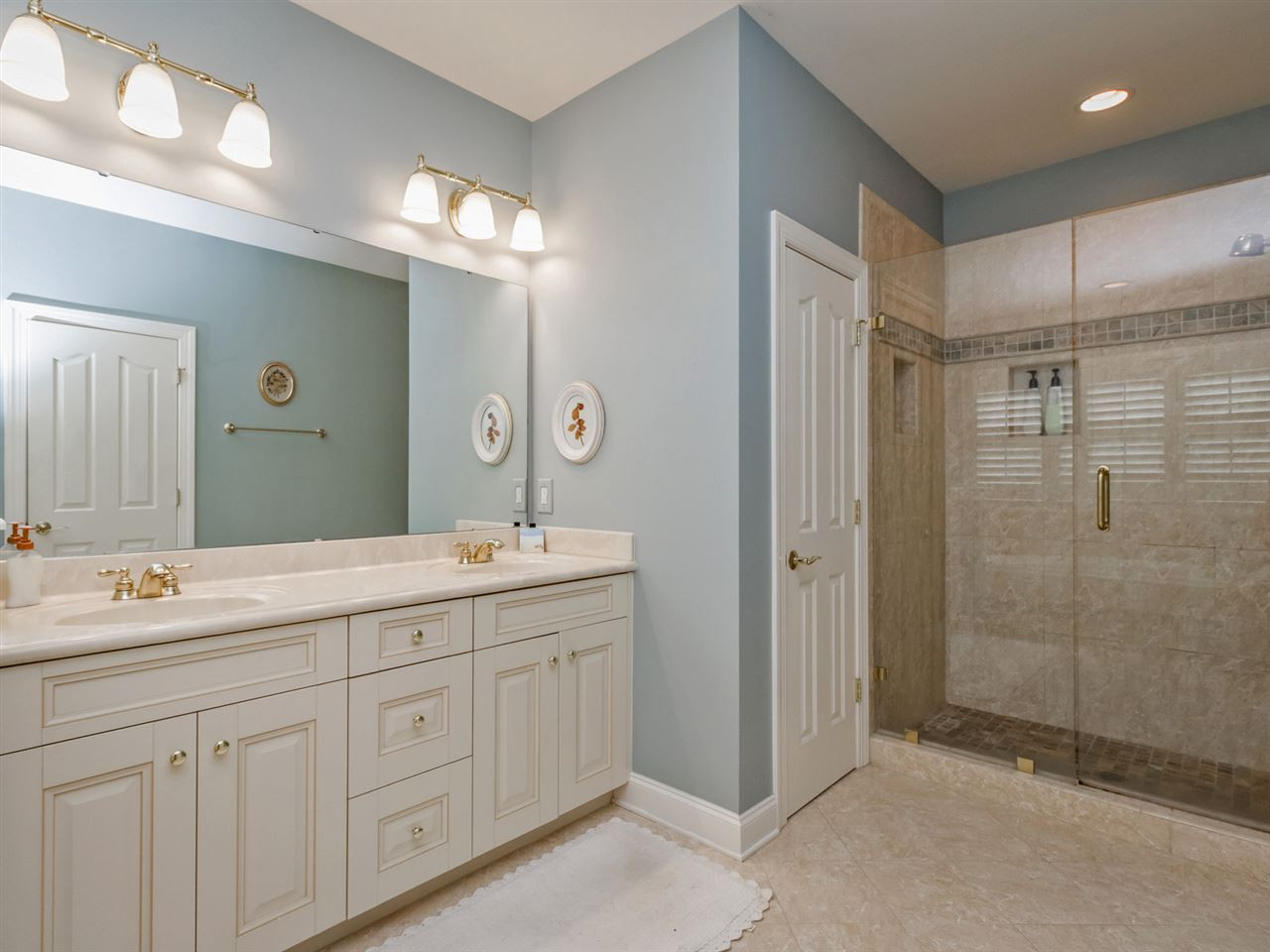 2070 Hopeton Avenue Raleigh, NC 27614 - Photo 12 of 25 Master Bath/Spa