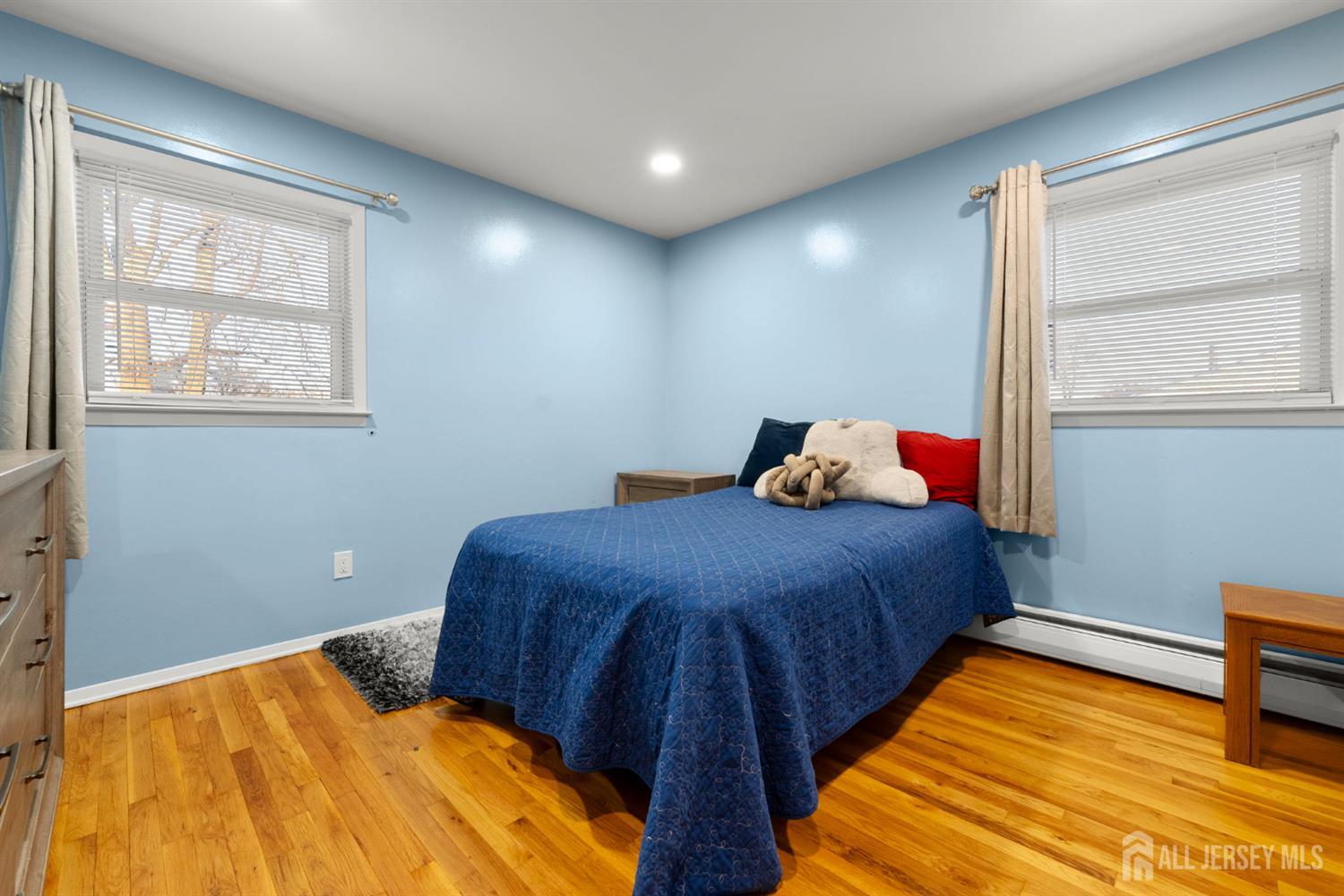 2291 Morrison Avenue Union, NJ 07083 - Photo 14 of 28 a bedroom with a bed and window
