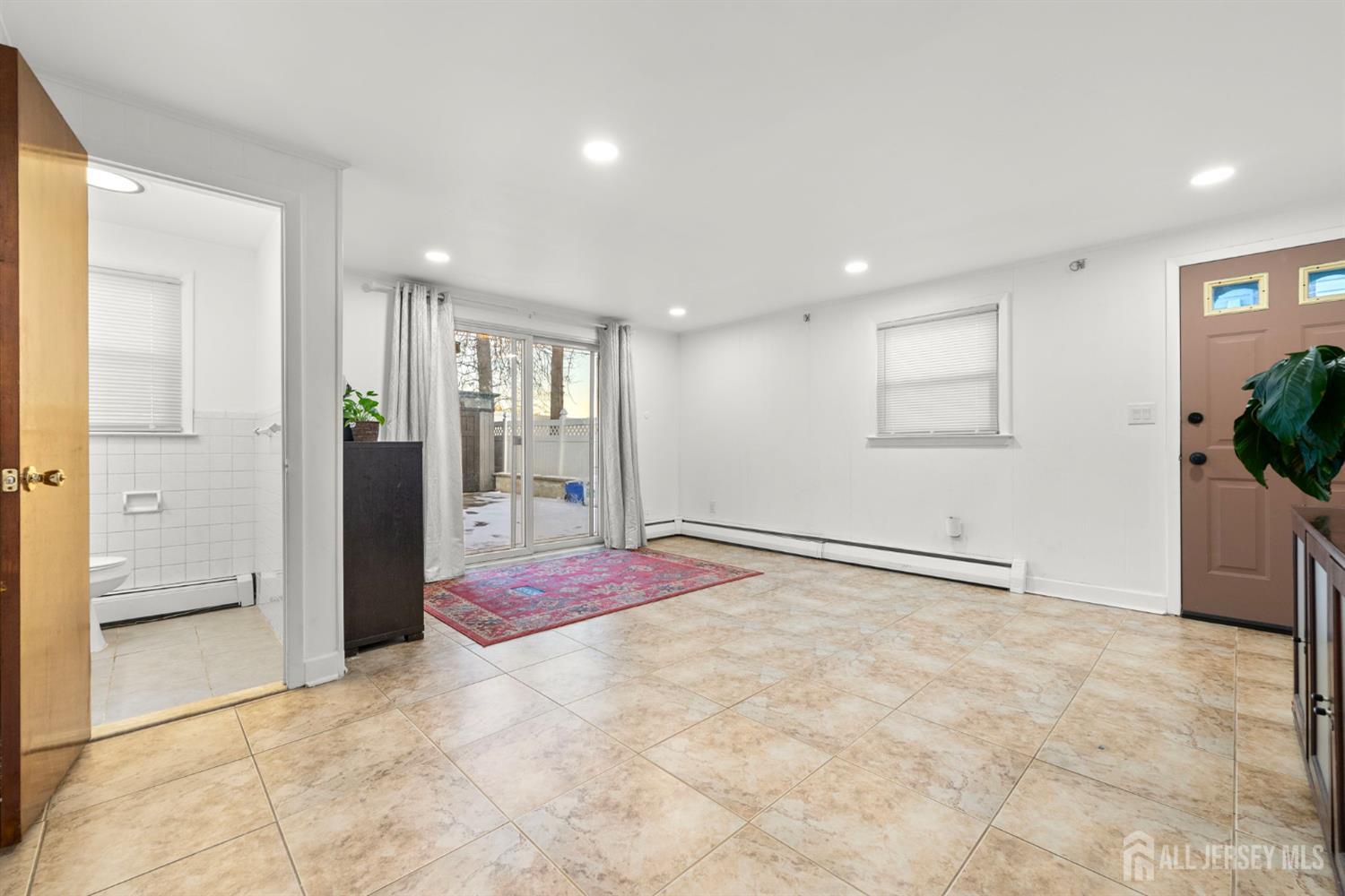 2291 Morrison Avenue Union, NJ 07083 - Photo 16 of 28 a view of an empty room and window