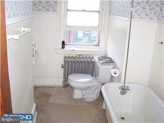 1909-11 Wynnewood Road Philadelphia, PA 19151 - Photo 12 of 12 Bathroom