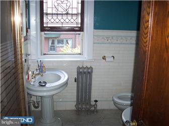 1909-11 Wynnewood Road Philadelphia, PA 19151 - Photo 9 of 12 Bathroom