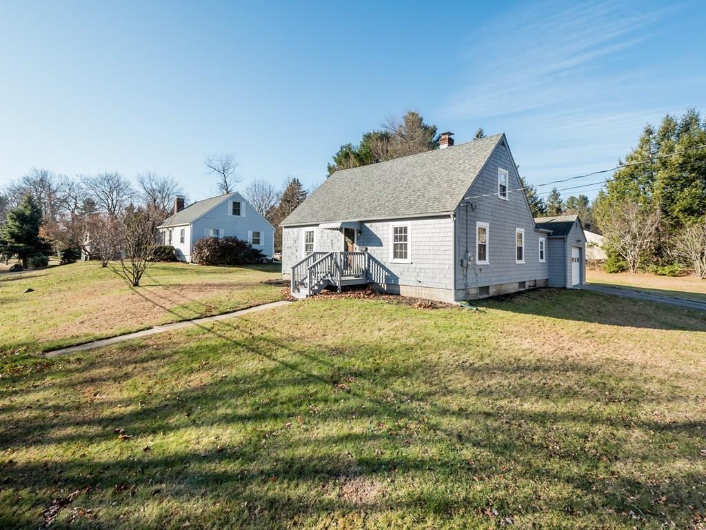 21 Stoneleigh Road Holden, MA 01520 - Photo 2 of 37 Gallery Image 2