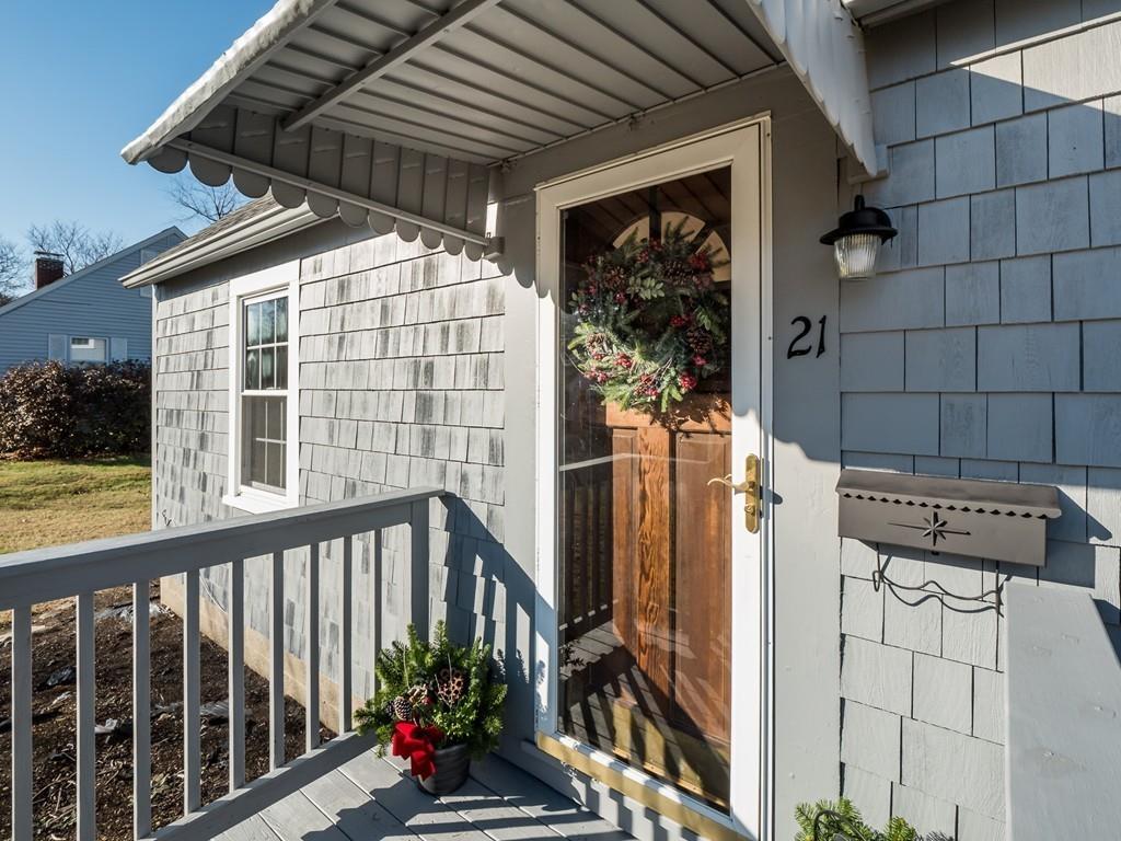 21 Stoneleigh Road Holden, MA 01520 - Photo 36 of 37 Gallery Image 36