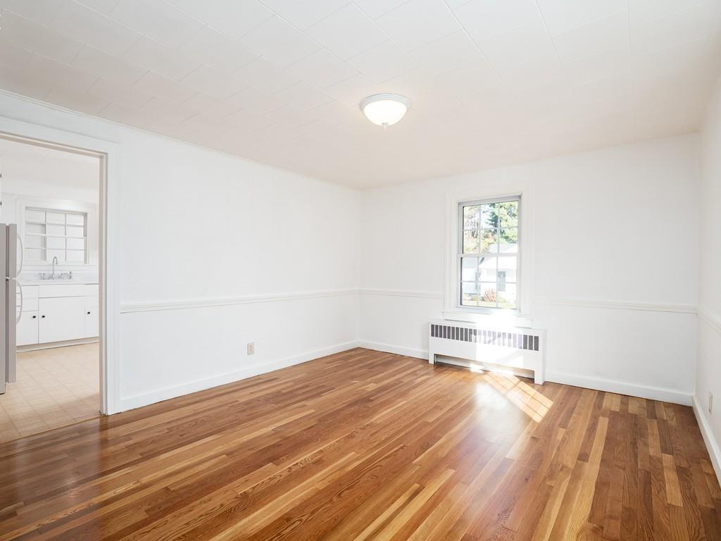 21 Stoneleigh Road Holden, MA 01520 - Photo 7 of 37 Gallery Image 7
