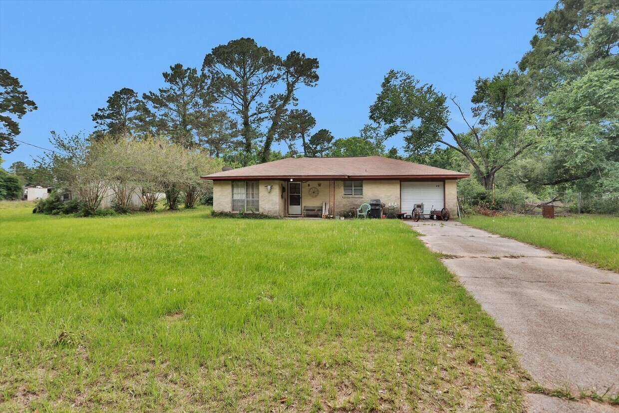 15635 Hwy 105 Road Conroe, TX 77306 - Photo 17 of 22
