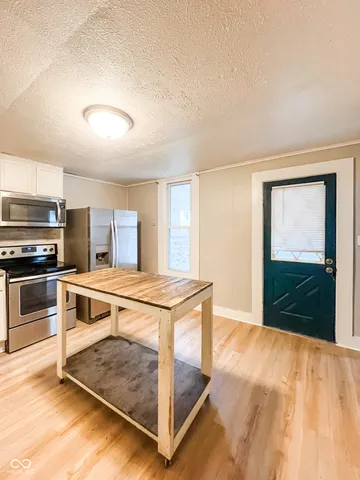 $1,125 | 102 Meridian Street, Darlington, IN 47940