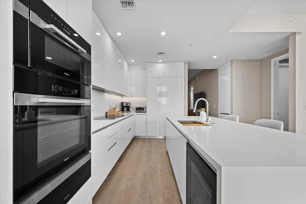 $18,750 | 220 Lake Shore Drive, Unit 1401, Lake Park, FL 33403