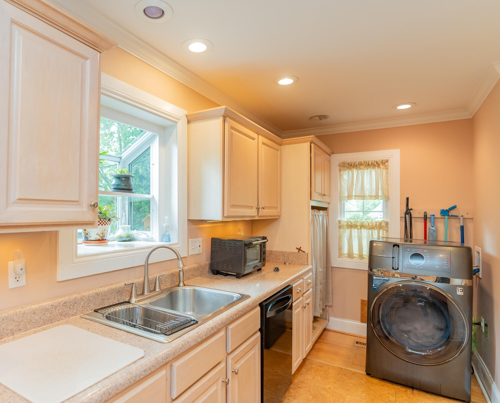 912 Ridgeway Avenue Signal Mountain, TN 37377 - Photo 8 of 71 912 Ridgeway Ave