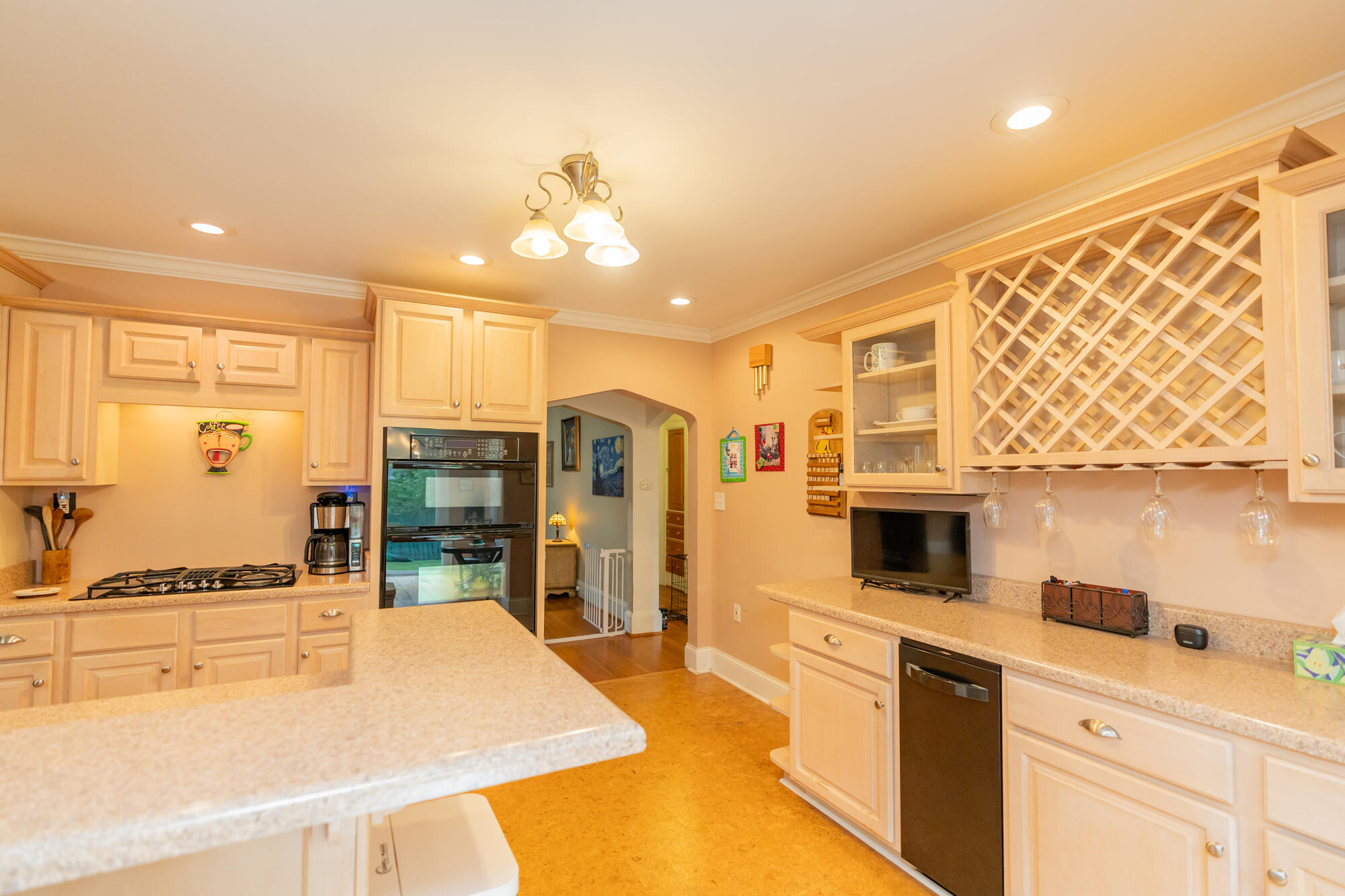 912 Ridgeway Avenue Signal Mountain, TN 37377 - Photo 10 of 71 912 Ridgeway Ave