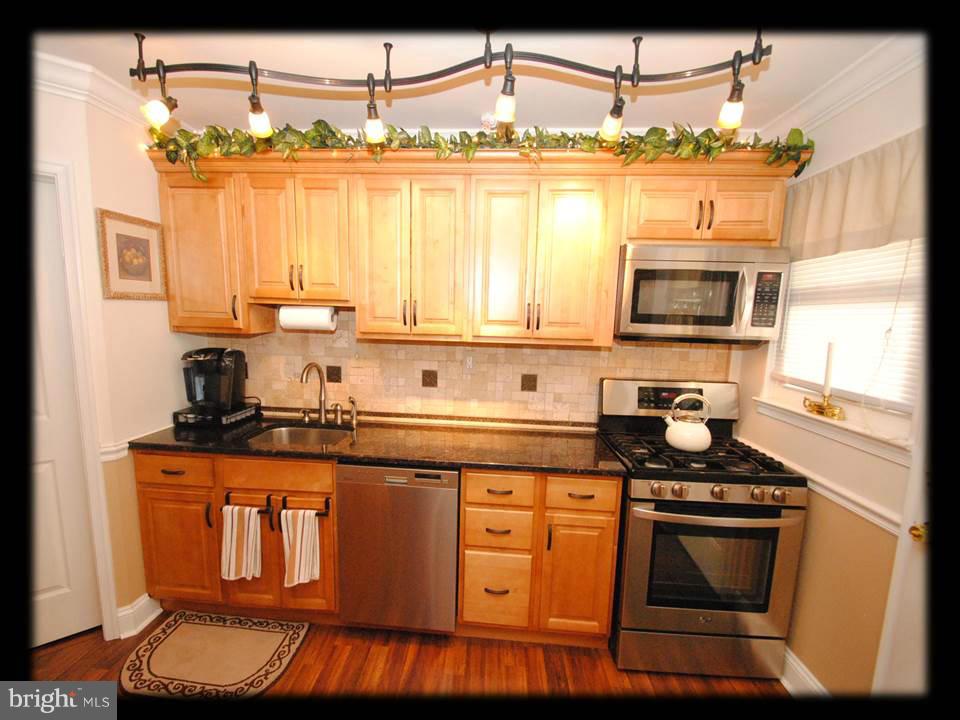 8612 Willow Oak Road Baltimore, MD 21234 - Photo 13 of 30 BRAND NEW GRANITE CHEFS KITCHEN W/STAINLESS APPS