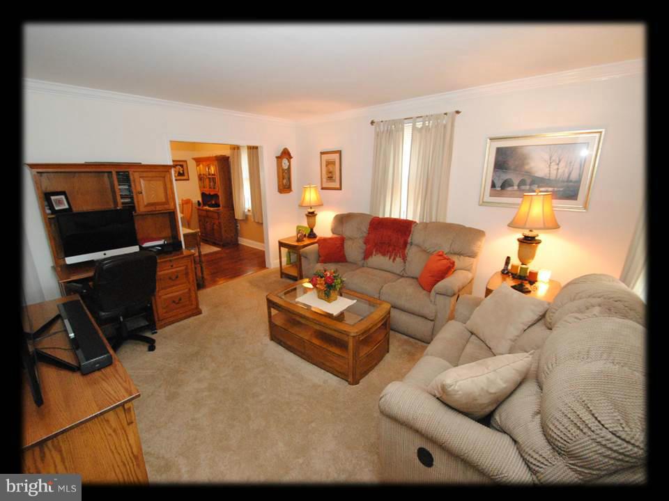 8612 Willow Oak Road Baltimore, MD 21234 - Photo 8 of 30 SPACIOUS LIVING ROOM WITH BRAND NEW CARPETING