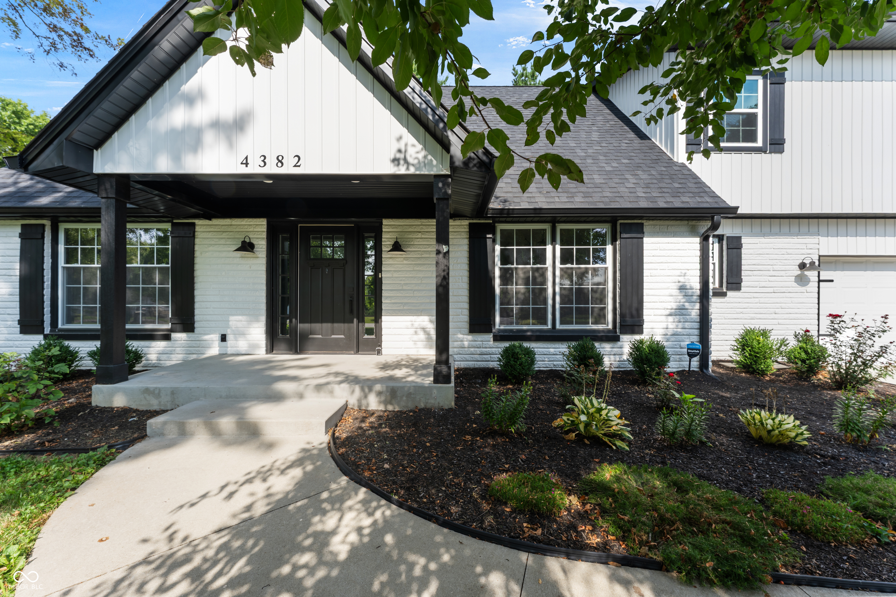 4382 River Road Columbus, IN 47203 - Photo 3 of 61