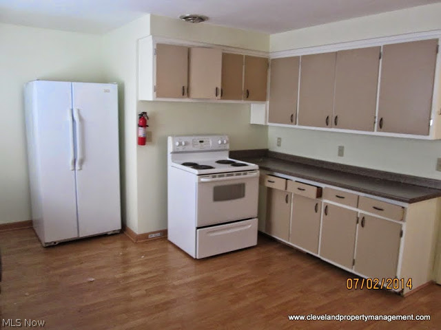 2291-2293 South Overlook Road Cleveland, OH 44106 - Photo 7 of 22 Gallery Image 7