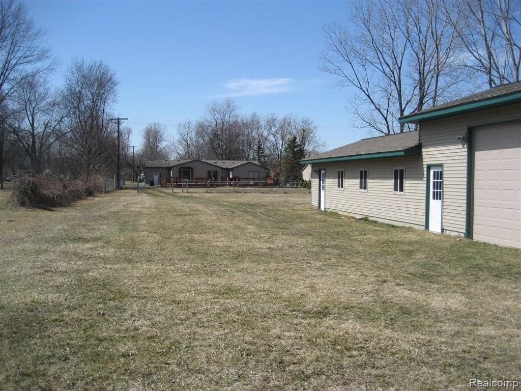 24595 Middlebelt Road New Boston, MI 48164 - Photo 6 of 10 middlebelt 9 008.JPG