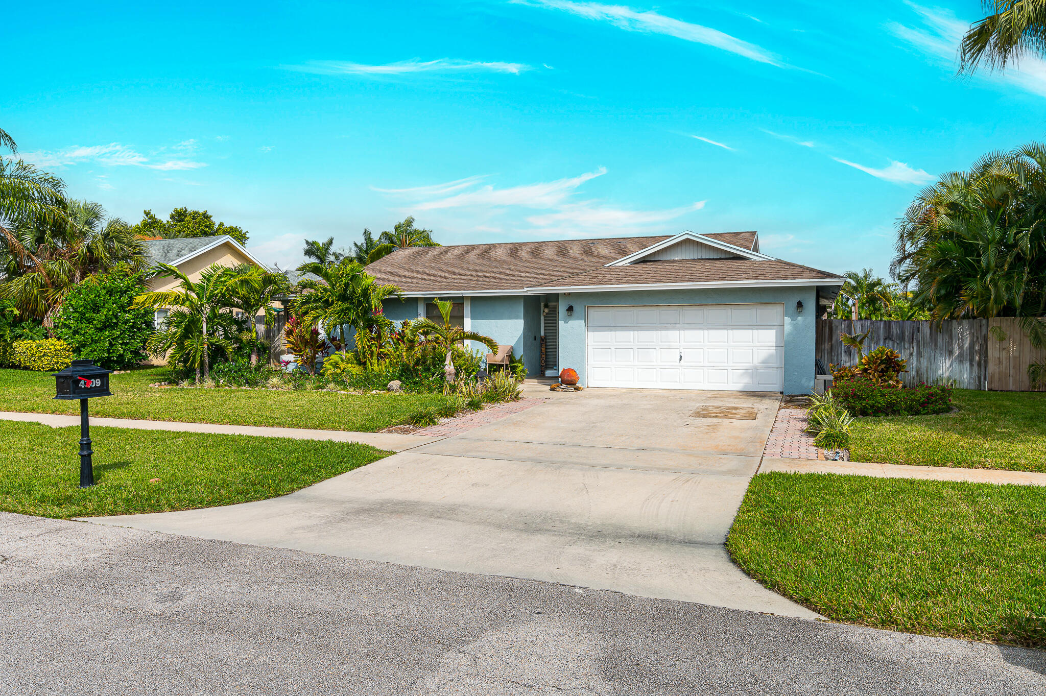 4309 Brandywine Drive Boca Raton, FL 33487 - Photo 2 of 20 photo-24