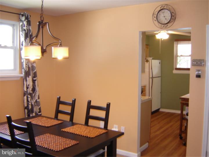 125 Roberts Road Aston, PA 19014 - Photo 5 of 20 Dining Room