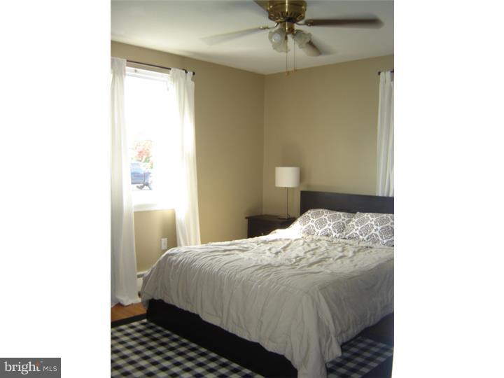 125 Roberts Road Aston, PA 19014 - Photo 8 of 20 Bedroom - Main