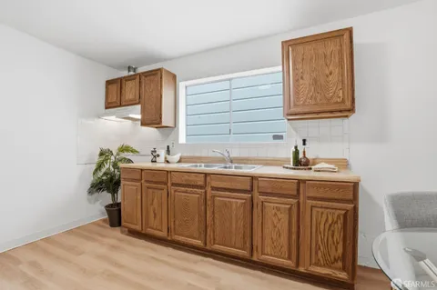 $998,000 | 15 Balhi Court, San Francisco, CA 94112