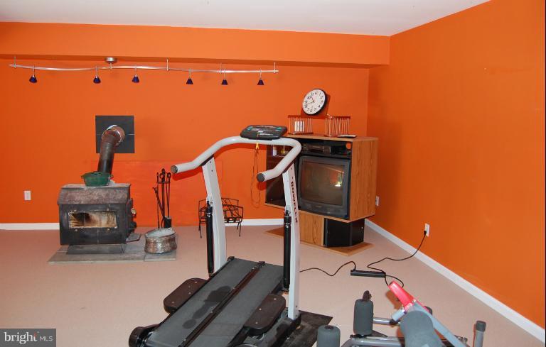 231 Grays Road Lothian, MD 20711 - Photo 19 of 30 Recreation Room
