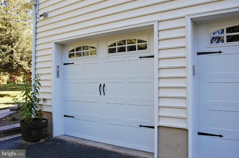 231 Grays Road Lothian, MD 20711 - Photo 20 of 30 New Garage Doors!
