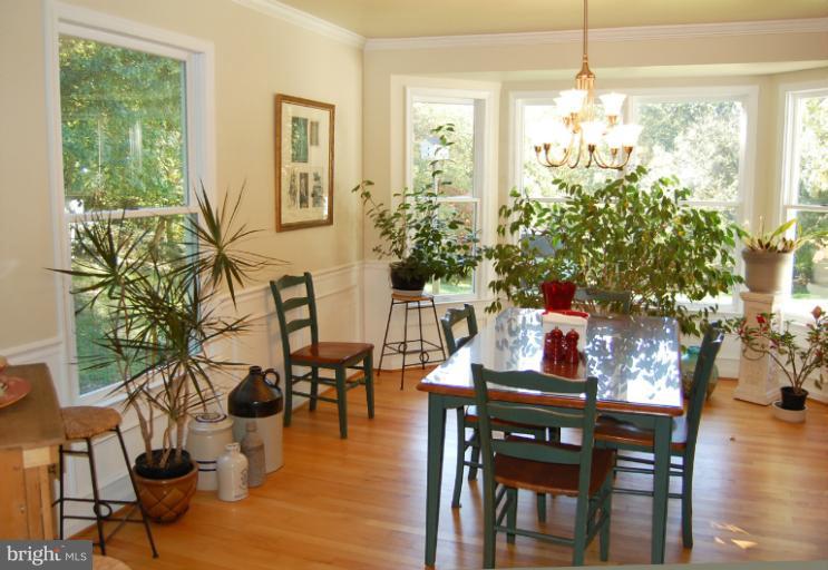 231 Grays Road Lothian, MD 20711 - Photo 4 of 30 Dining Room