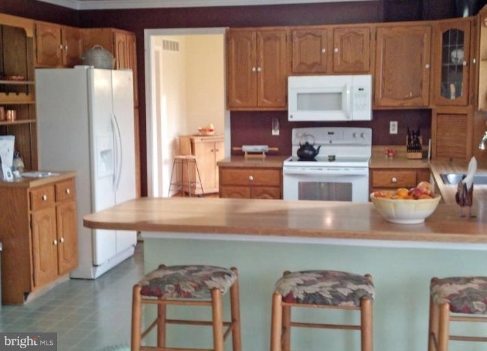 231 Grays Road Lothian, MD 20711 - Photo 6 of 30 Kitchen