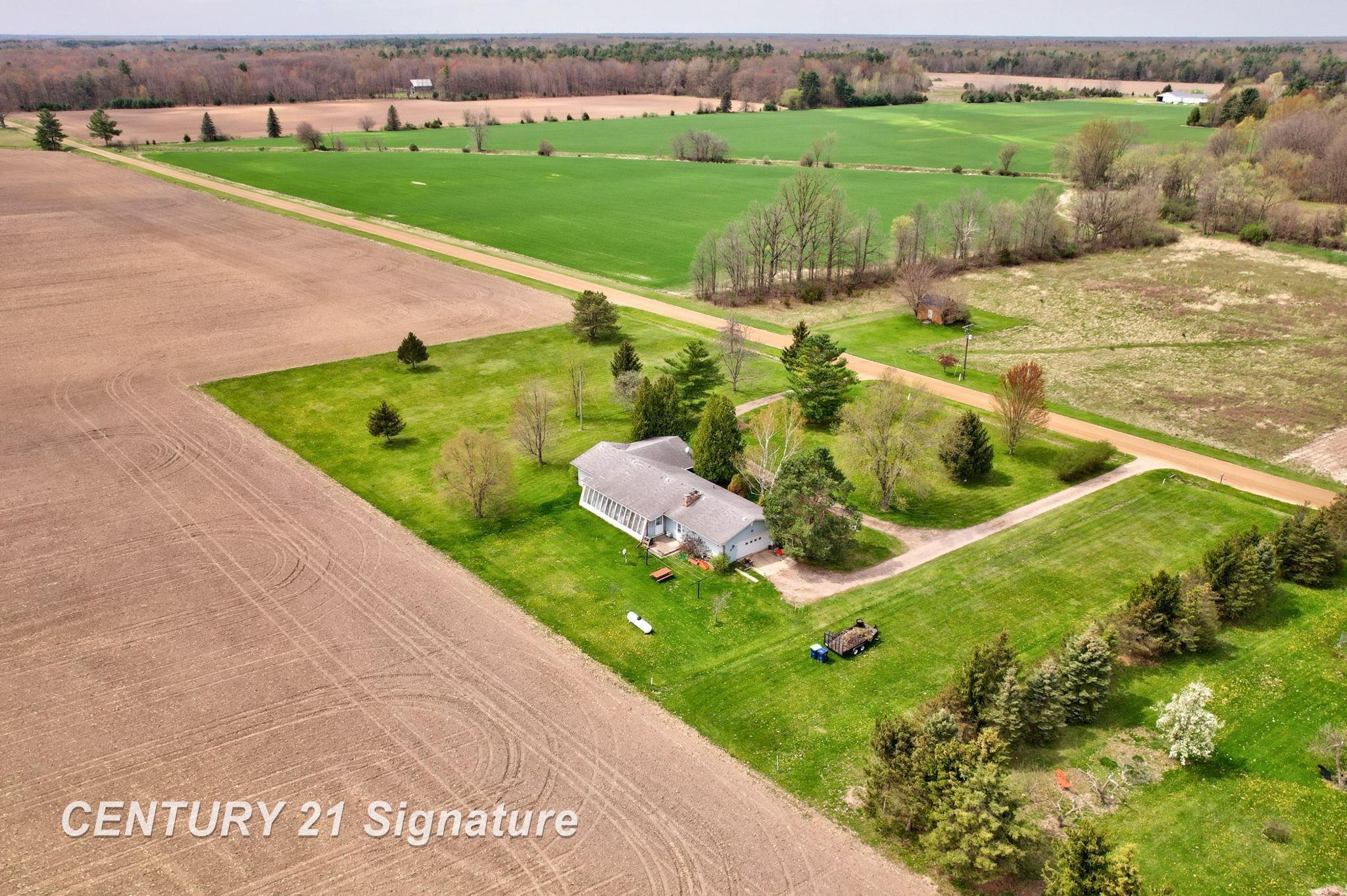12595 Brant Road St. Charles, MI 48655 - Photo 37 of 43