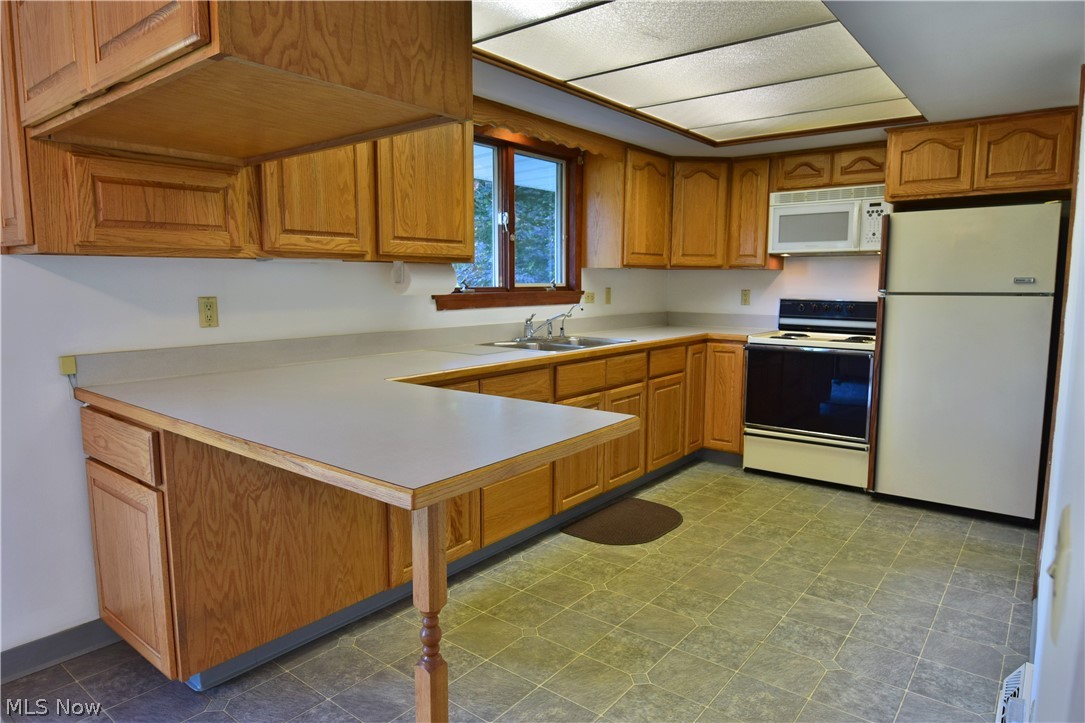 4270 Templeton Road Northwest Warren, OH 44481 - Photo 12 of 35 Gallery Image 12