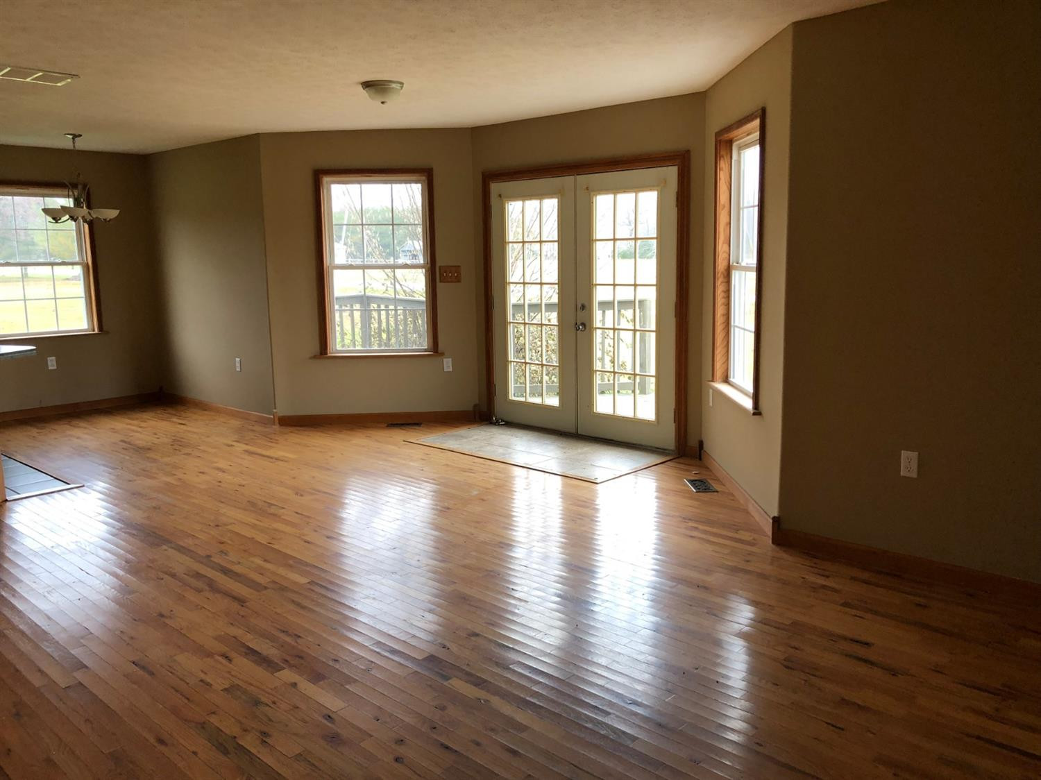 2630 Gabbard Road Berea, KY 40403 - Photo 9 of 32 Listing Photo