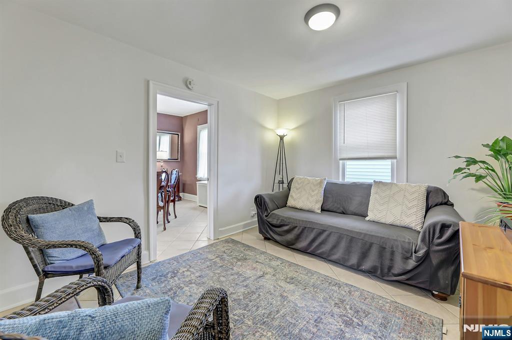 486 Sussex Road Wood-Ridge, NJ 07075 - Photo 18 of 39 Gallery Image 18
