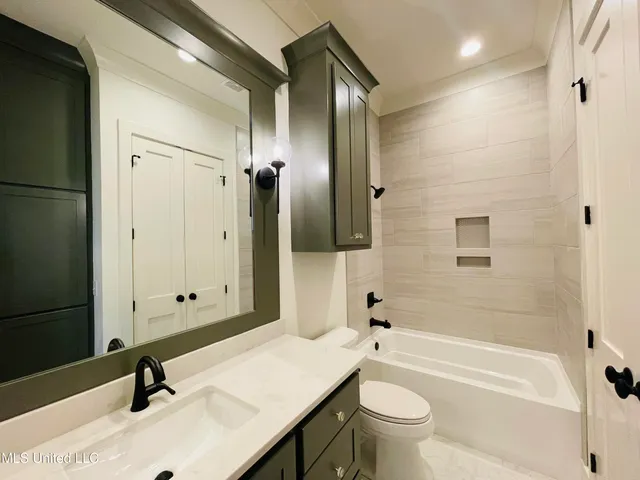 $889,900 | 419 Whittington Circle, Madison, MS 39110