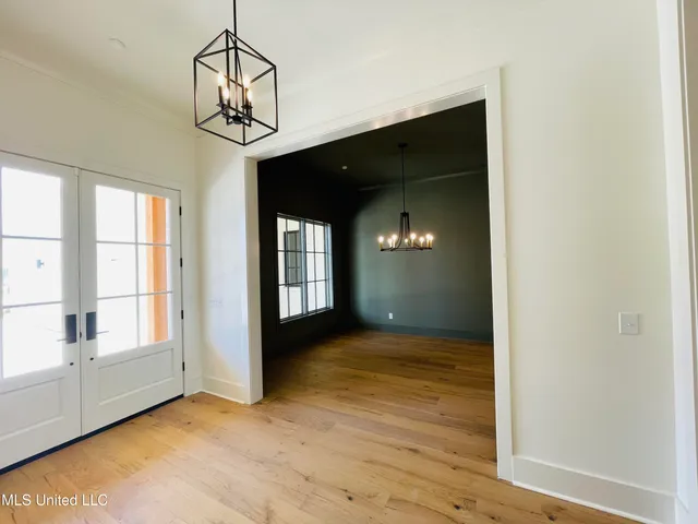 $889,900 | 419 Whittington Circle, Madison, MS 39110