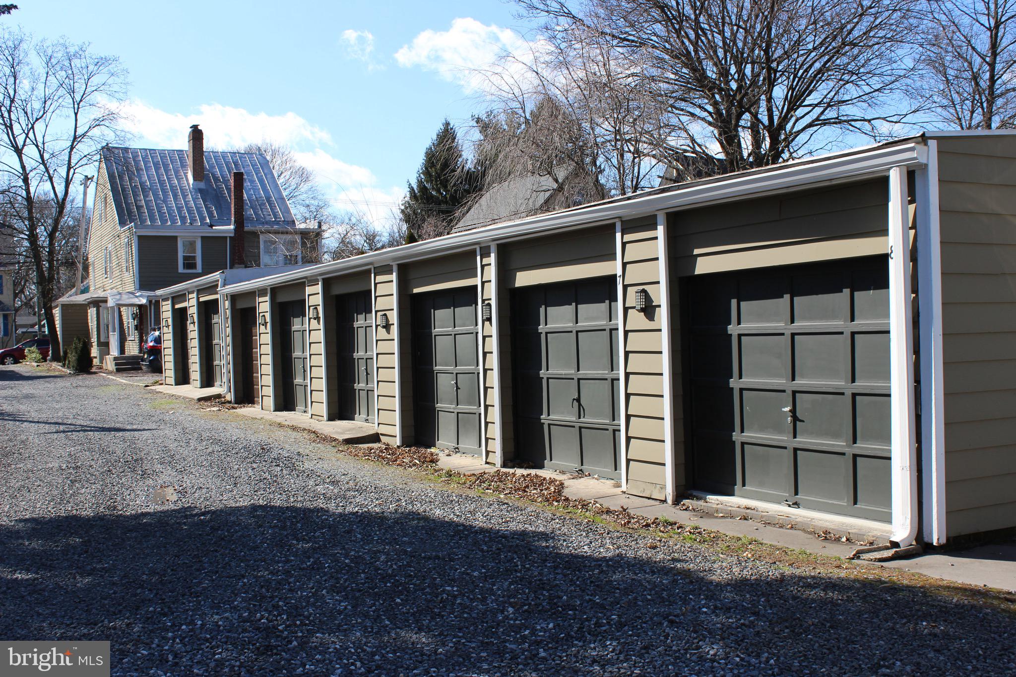 21 Grove Street Haddonfield, NJ 08033 - Photo 5 of 9 8 garages detached