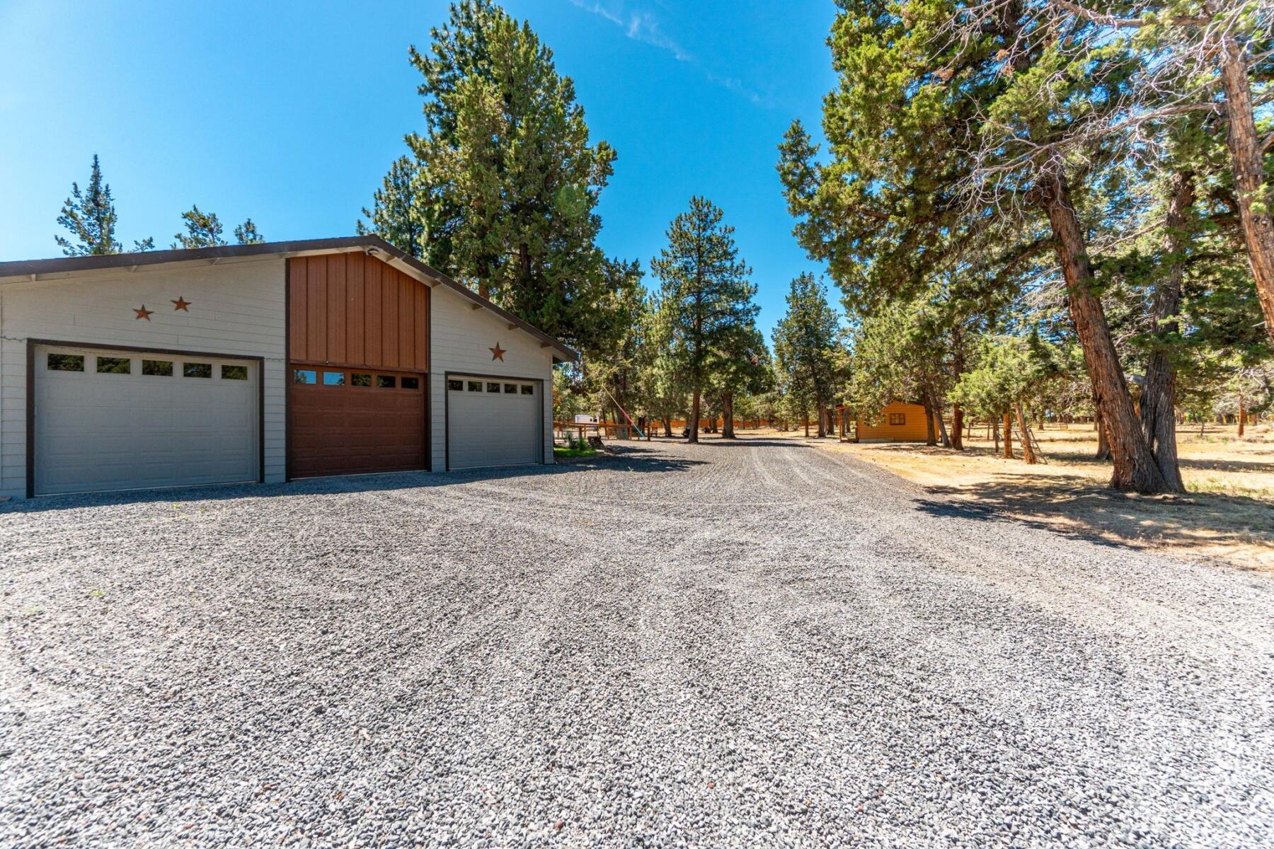 67237 Harrington Loop Road Bend, OR 97703 - Photo 25 of 36 batch_54a-
